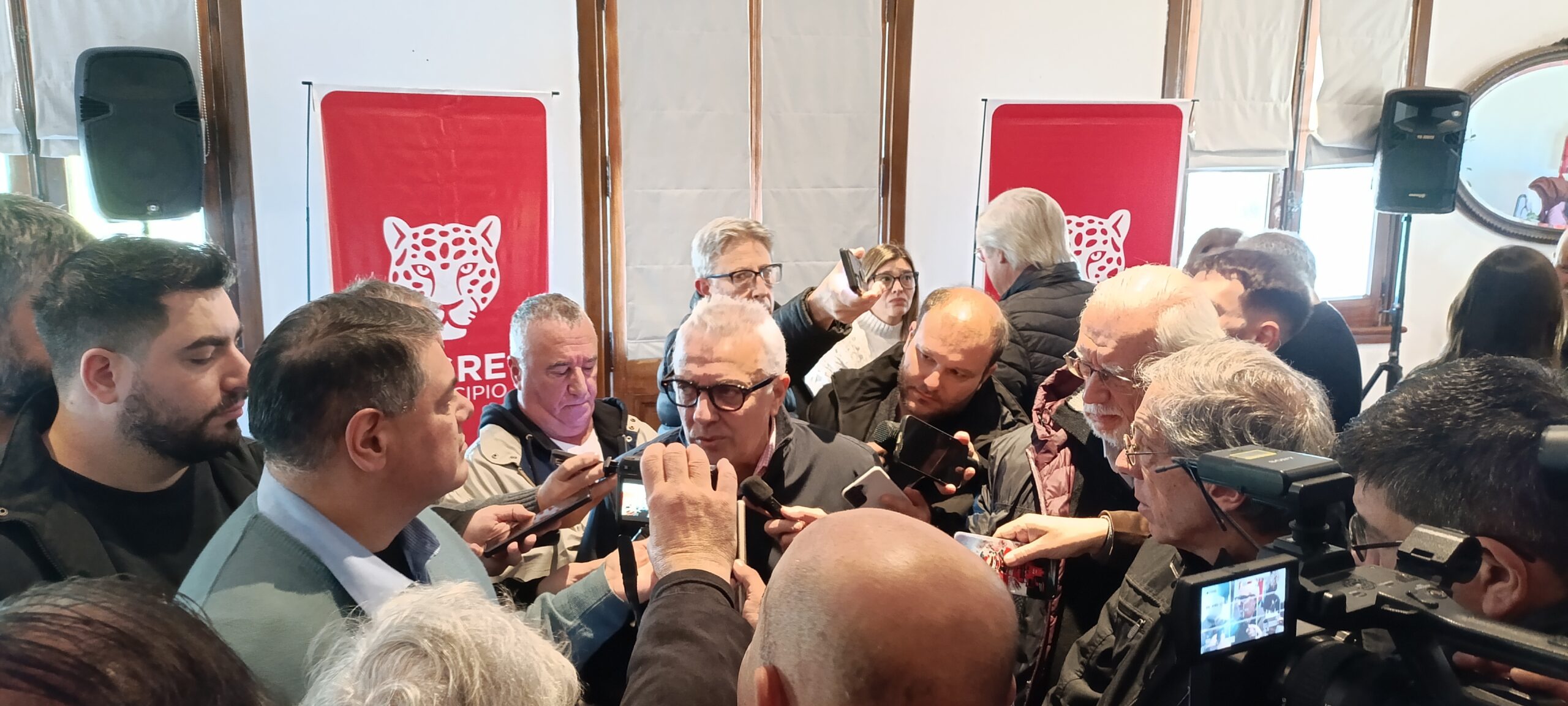 Intendente Julio Zamora: “Hoy voy a acompañar a muchos trabajadores de los medios de comunicación locales,