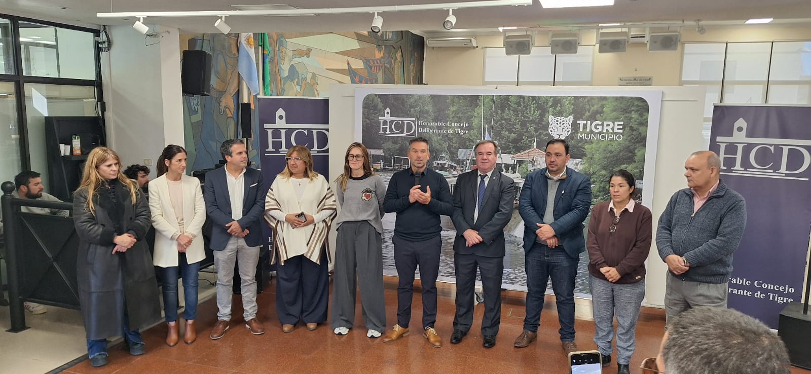 En el recinto del HCD, el cuerpo deliberativo recibió a los periodistas locales para reconocer su labor.